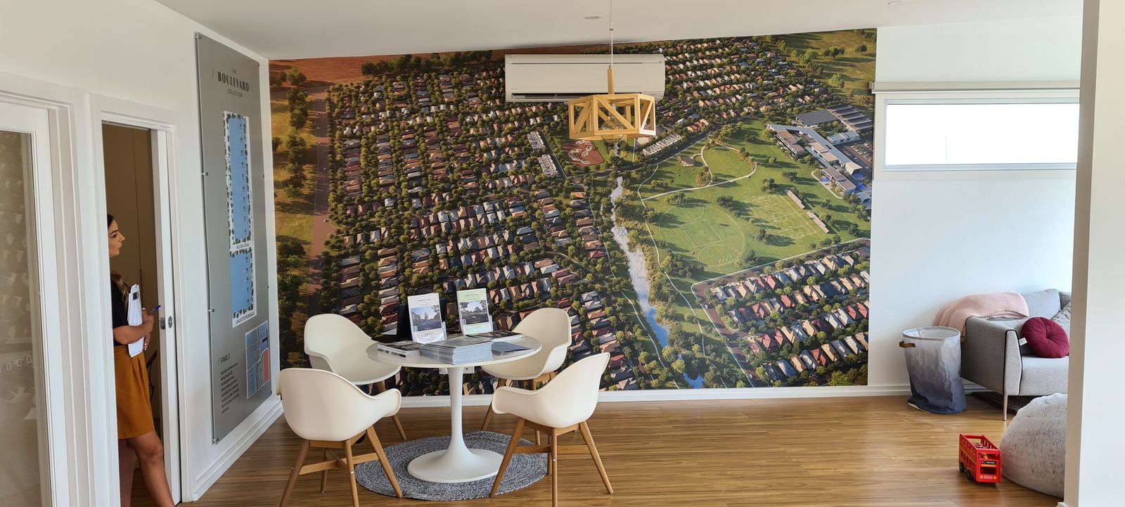 Hawthorn signage