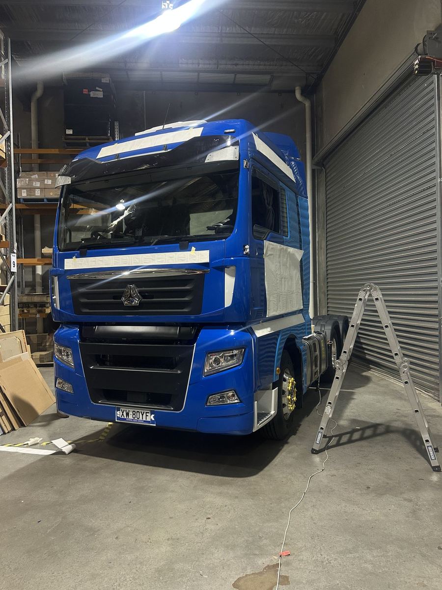 Shaba truck wrap, step 4: cab before wrapping, fourth angle